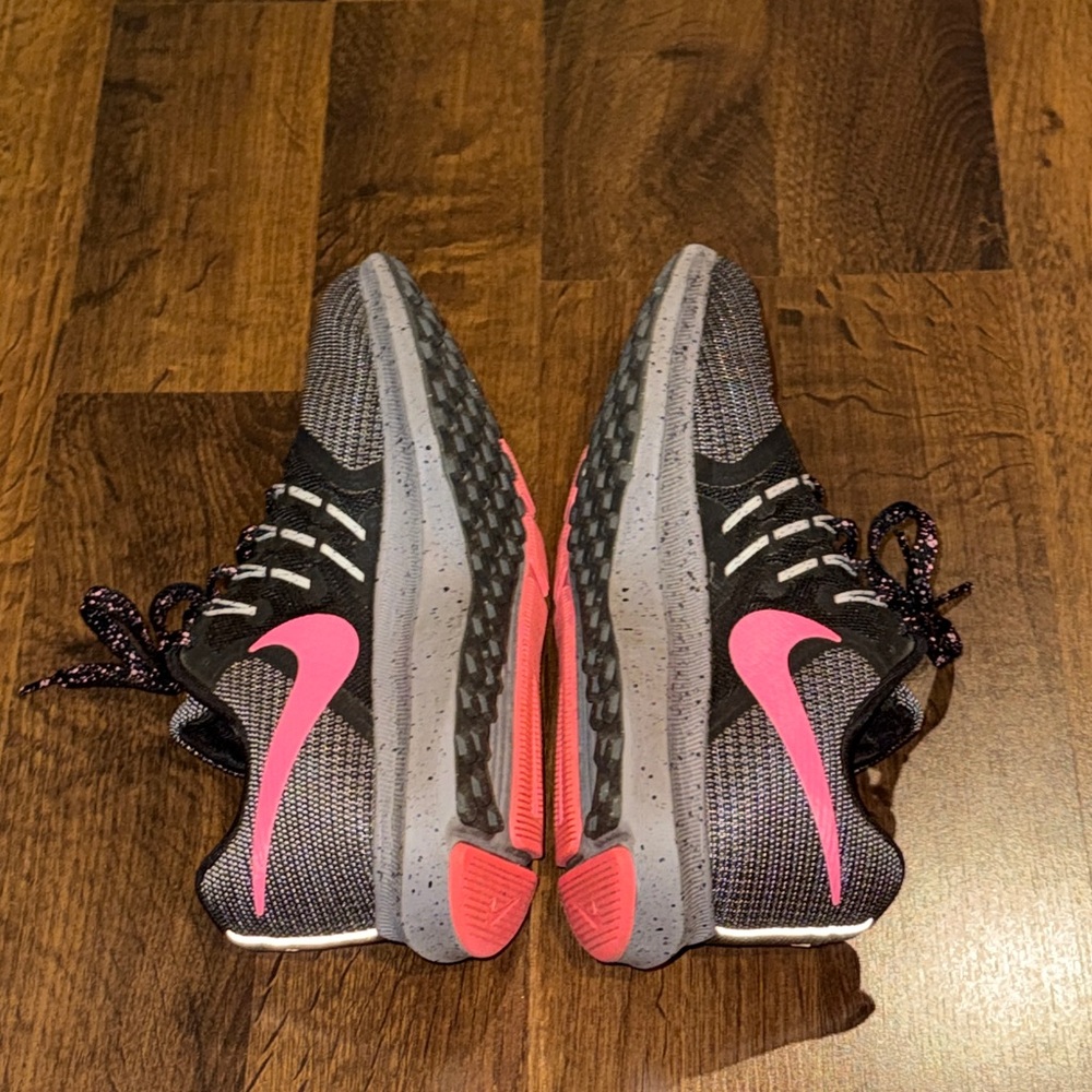 Nike Run Swift Women's Black and Pink Speckled Lace Running Shoes (size 9.5) - Picture 5 of 9